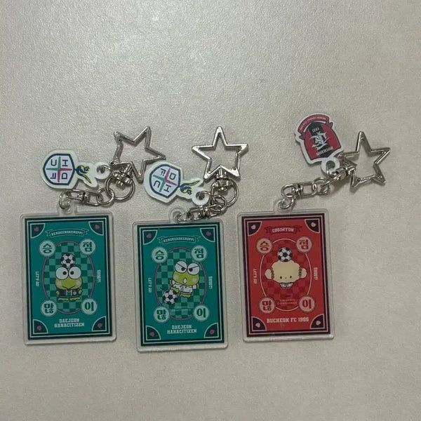 [BUNJANG] K League x Sanrio Random Amulet Keyring / K리그 X 산리오 랜덤 부적키링 (대전, 부천)