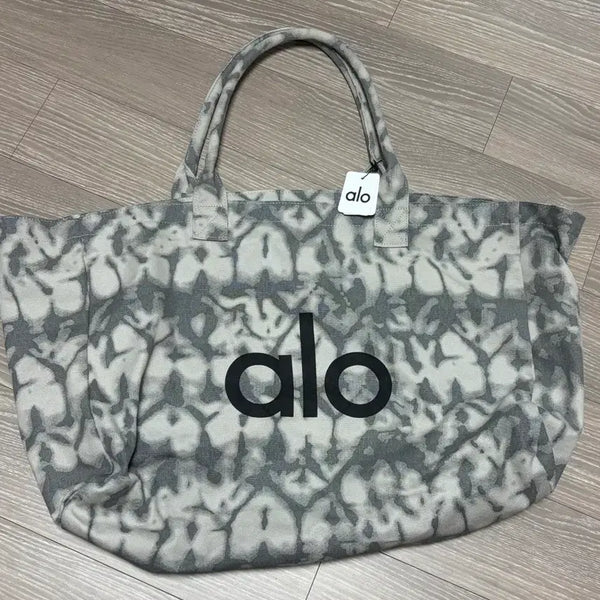[BUNJANG] Alo Yoga Tie-Dye Shopper Bag / 알로 요가 가방 타이다이 쇼퍼백