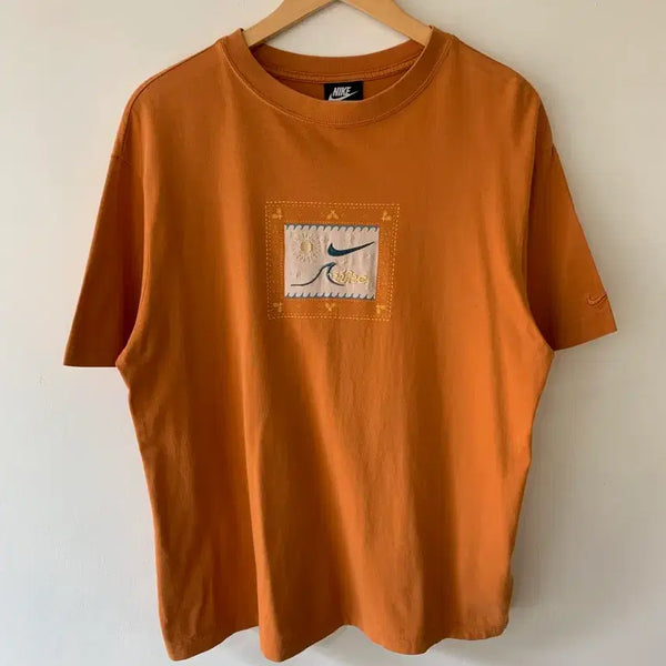 [BUNJANG] Nike Embroidered Graphic T-Shirt / 나이키 자수 그래픽 반팔