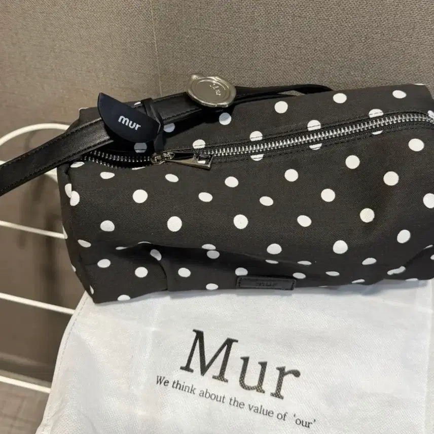 [BUNJANG] Mure Dot Bento Bag Black / 무르 Dot Bento Bag (블랙)
