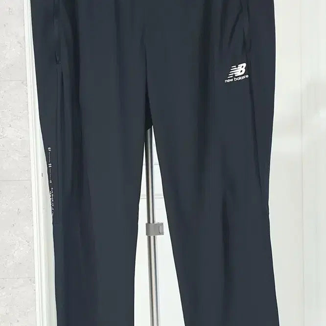 [BUNJANG] New Balance Training Pants Black / 뉴발란스 트레이닝 바지 블랙
