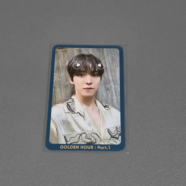 [BUNJANG] ATEEZ Yunho GOLDEN HOUR Photocard / ATEEZ 에이티즈 윤호 포카 GOLDEN HOUR 공방