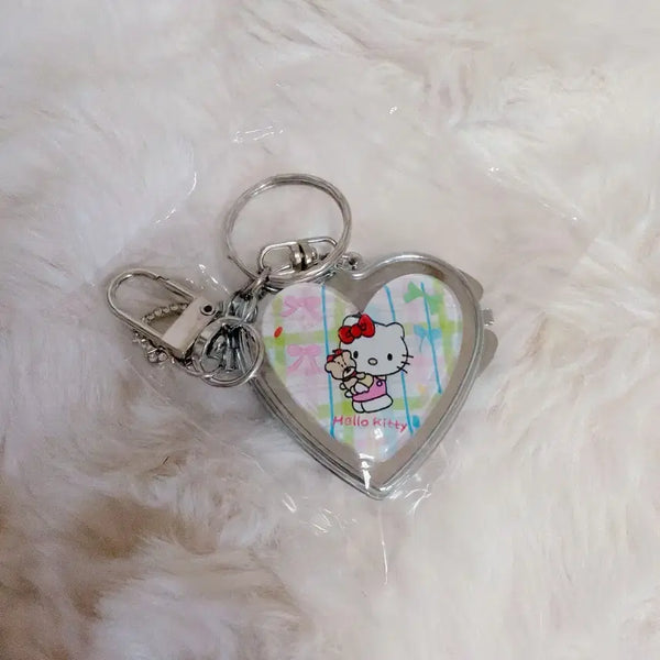 [BUNJANG] Hello Kitty Heart Mirror Keychain / 헬로키티 하트 모양 거울 키링