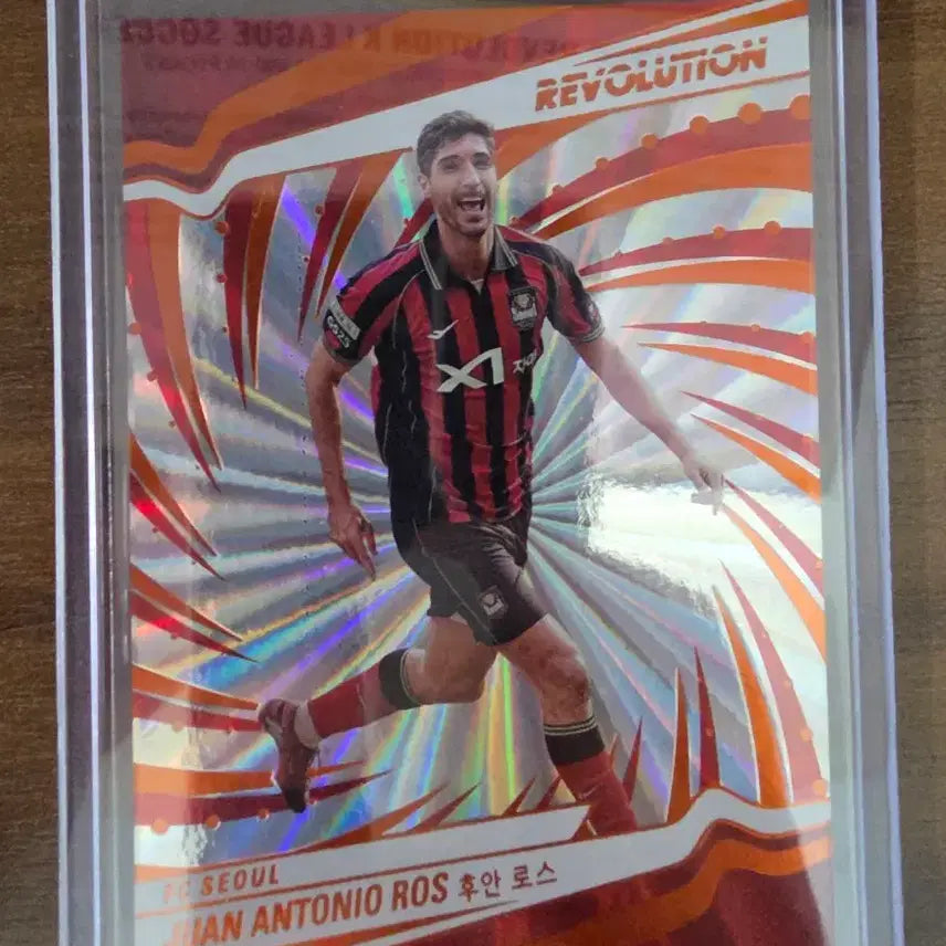 [BUNJANG] 2026 Panini Revolution K League Soccer Card FC Seoul Juan Roa (Sunburst) / 2026 파니니 레볼루션 K리그 축구카드 FC서울 후안 로스 (썬버스트)