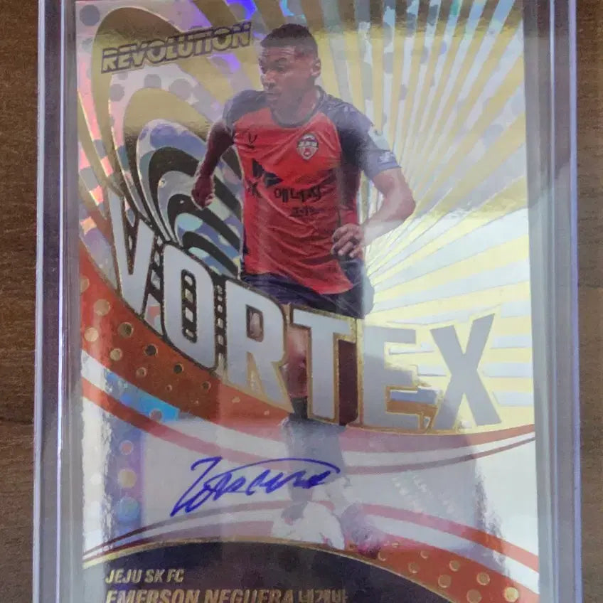 [BUNJANG] 2026 Panini Revolution K League Soccer Card Jeju SK Negueba #38/39 (Vortex Auto) / 2026 파니니 레볼루션 K리그 축구카드 제주SK 네게바 (39한정 보텍스 오토)