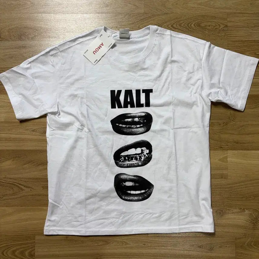 [BUNJANG] AMOU KALT Ribs Half T-Shirt White / 아모우 칼트 립스 하프 티셔츠 화이트