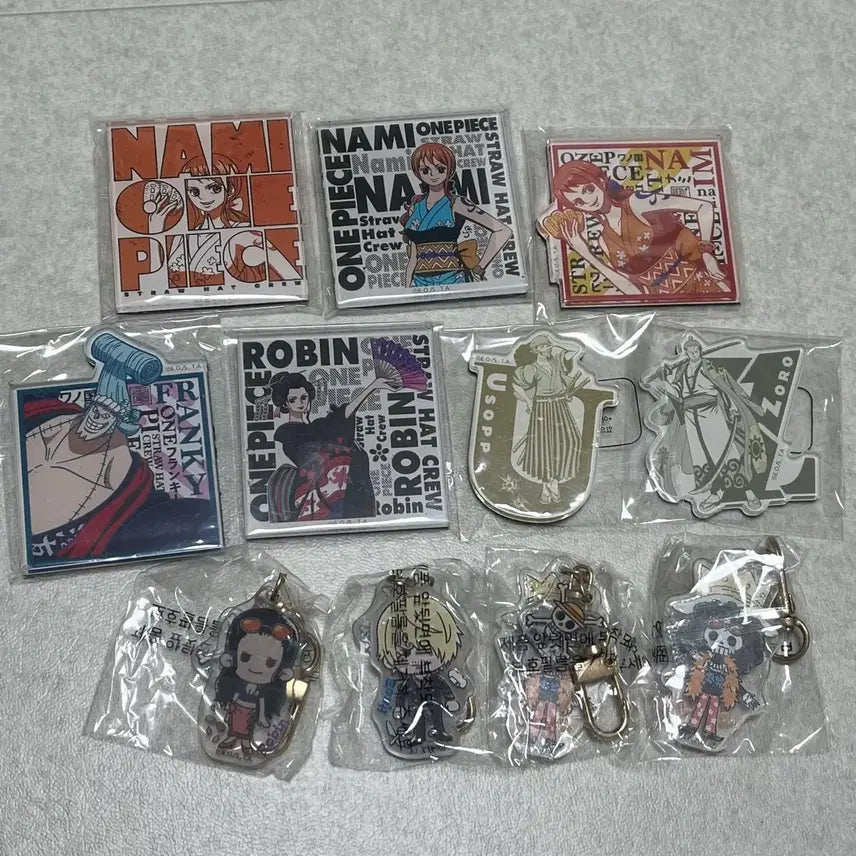 [BUNJANG] One Piece Magnet & Acrylic Keychain Bundle Set / 원피스 마그넷 , 아크릴 키링 일괄