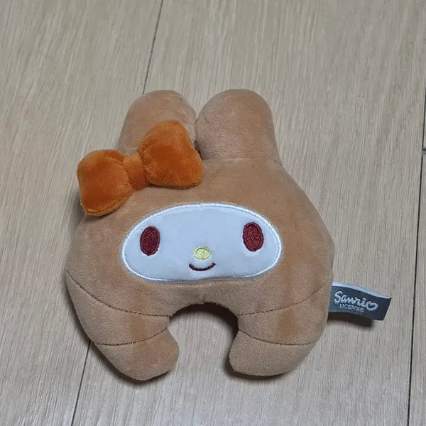 [BUNJANG] Sanrio Bakery Croissant My Melody Plush Keychain / 산리오 베이커리 빵 인형 키링 마이멜로디 크로아상