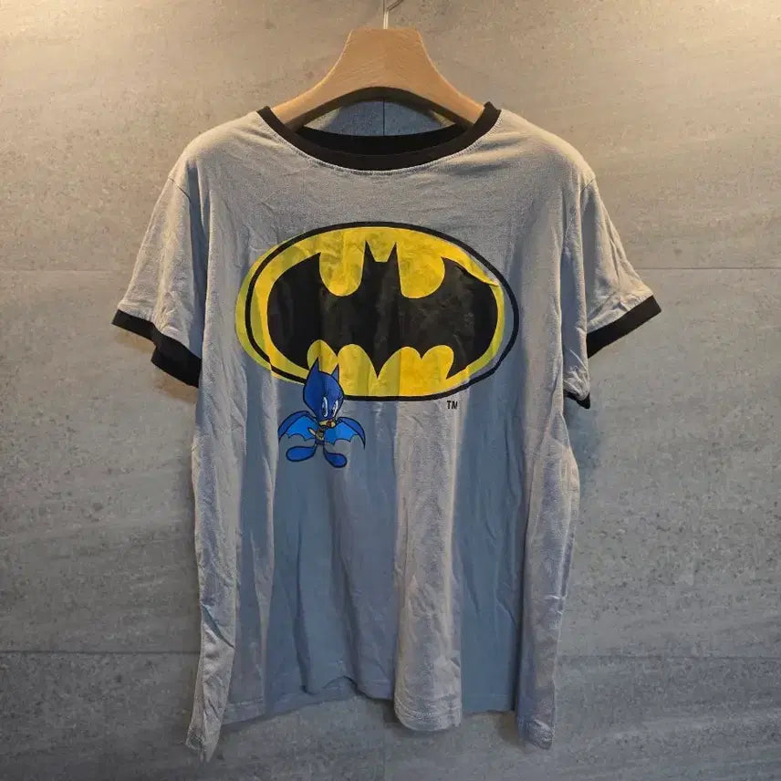 [BUNJANG] Batman WB 100th Anniversary T-Shirt XL / 배트맨 WB. 100주년. 기념 반팔티 XL