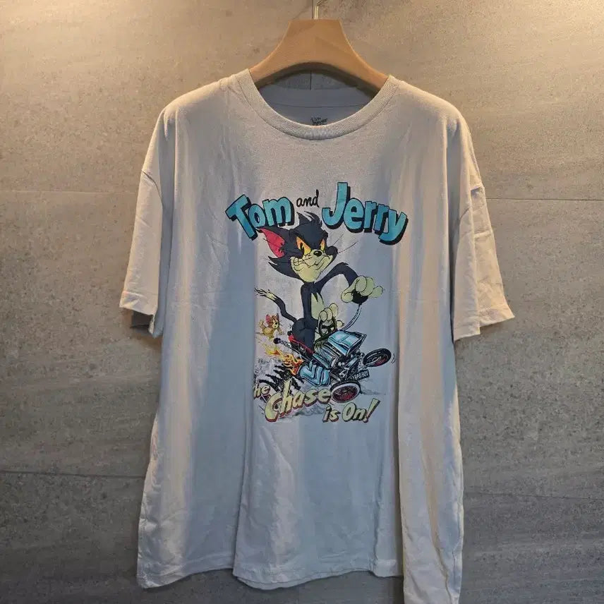 [BUNJANG] Tom and Jerry White Short-Sleeve T-Shirt / 톰과제리 반팔 티셔츠 화이트.