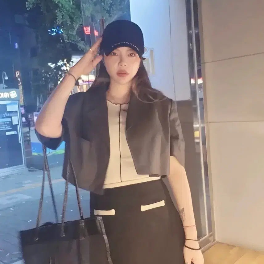 [BUNJANG] More Than Yesterday Charcoal Cropped Short-Sleeve Jacket / 모어댄예스터데이 차콜 크롭 반팔 자켓