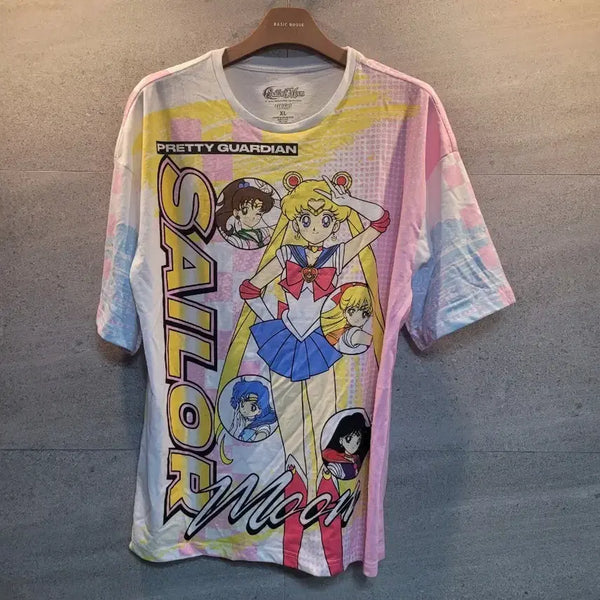 [BUNJANG] Sailor Moon Official Graphic T-Shirt / 세일러문. 오피셜 굿즈. 반팔티.