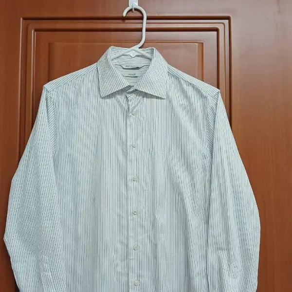 [BUNJANG] SUITSUPPLY Traveler Shirt White Stripe Slim Fit / SUITSUPPLY 트래블러 셔츠 화이트 스트라이프