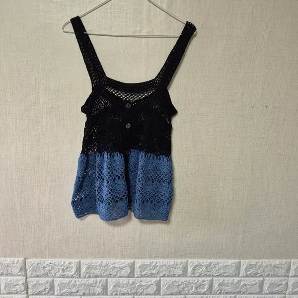 [BUNJANG] Hand-knitted Black Vest with Sky Blue Trim / 손뜨개 베스트