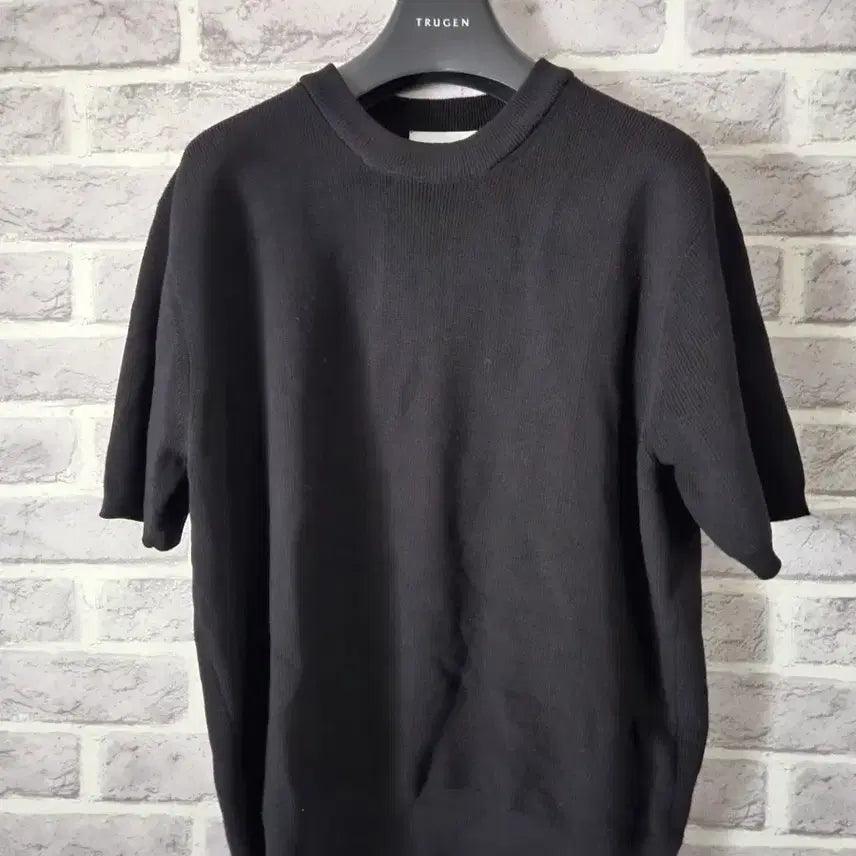 [BUNJANG] LEMARDE Black Short Sleeve Knit Size 2 / LEMARD 블랙 반팔니트2사이즈/알뜰한여우