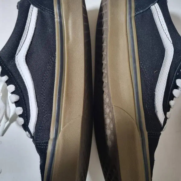 [BUNJANG] Vans Old Skool Black Sole Sneakers (US 5.5) / 반스 올드스쿨 검솔(235)