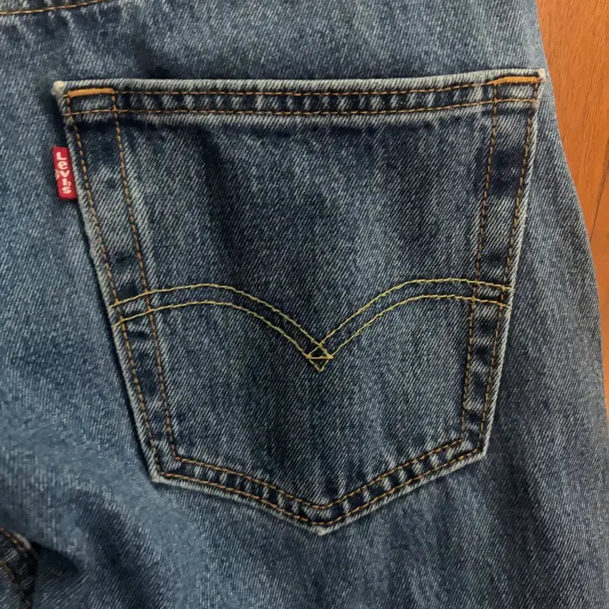 [BUNJANG] Levi's 550 Relaxed Fit Jeans / 리바이스 550