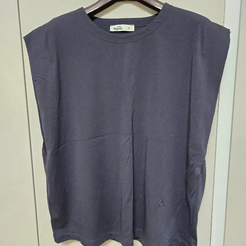 [BUNJANG] Atelier Jolie Sleeveless Top Size 77 / 아뜰리에마졸리   민소매탑 77 새제품