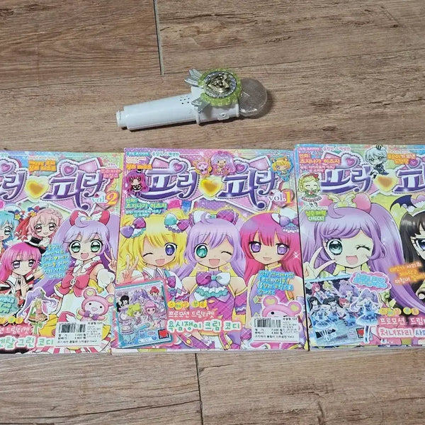 [BUNJANG] PriPara All Color Comics Manga Volumes 1, 2, 4 / 프리파라 올컬러 코믹스 만화책 1권, 2권, 4권+ 미작동 마이크 일괄로 팝니다