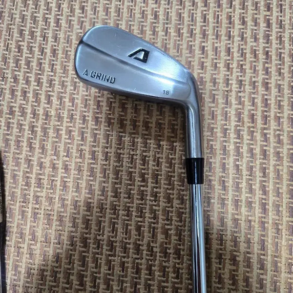 [BUNJANG] A GRIND Driving Iron 2 Iron 18 Degree / A GRINED  드라이빙 아이언 2번 18도