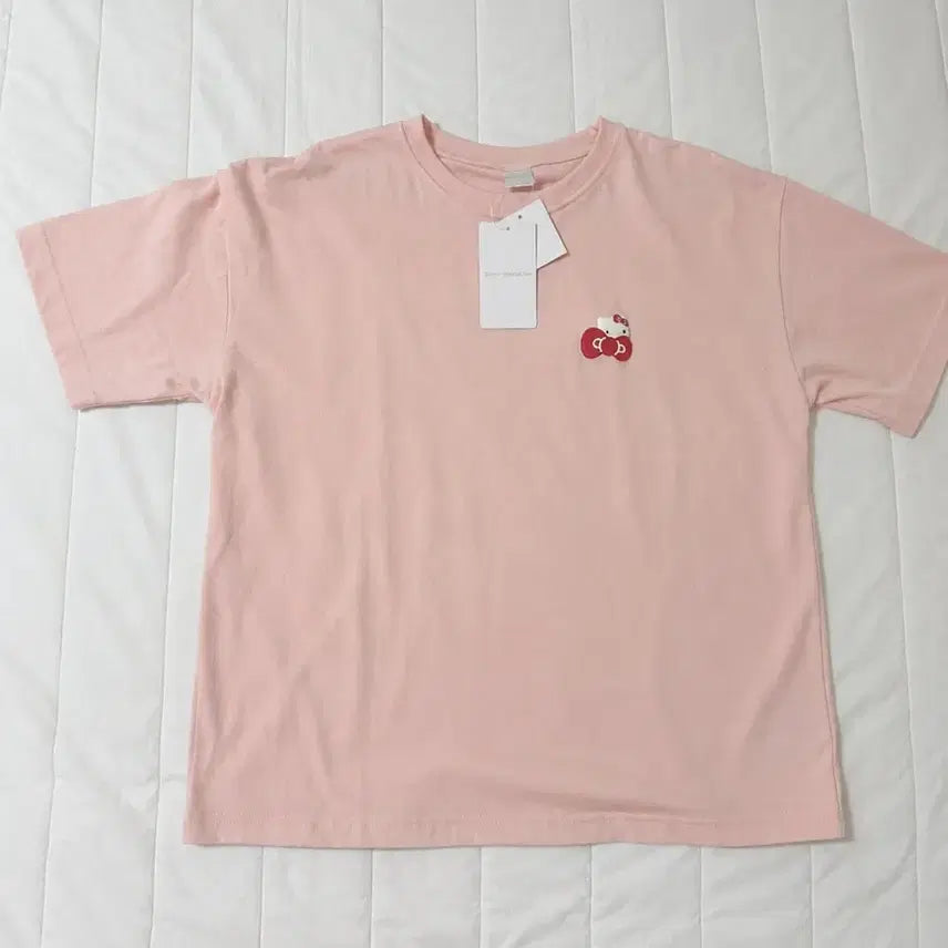 [BUNJANG] Hello Kitty Pink Short Sleeve T-Shirt / 헬로키티 핑크 반팔 티셔츠 새상품