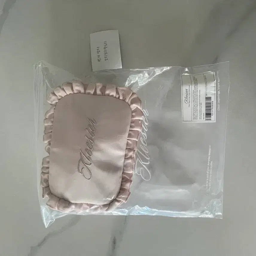 [BUNJANG] Clicier Marshmallow Puff Pouch Baby Pink (Sealed) / 미개봉 클리시어 마시멜로 퍼프 파우치 베이비 핑크