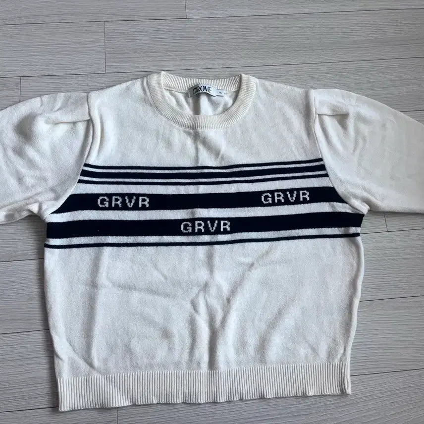 [BUNJANG] Grove Knit White / 그로브니트 화이트
