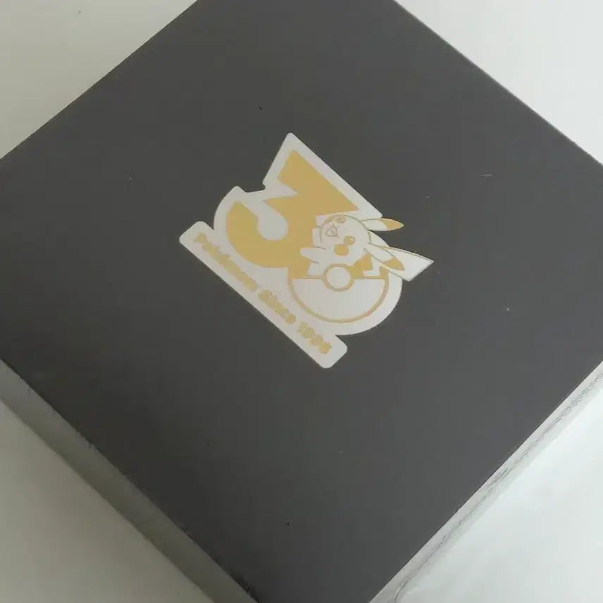 [BUNJANG] Pokemon 30th Anniversary May Badge / 포켓몬 30주년 5월뱃지 판매합니다.