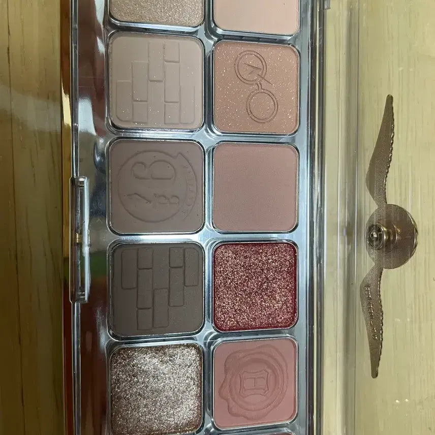 [BUNJANG] Clio Pro Eye Palette Air #16 Harry Potter / 클리오 프로 아이 팔레트 에어 16호 해리 포터