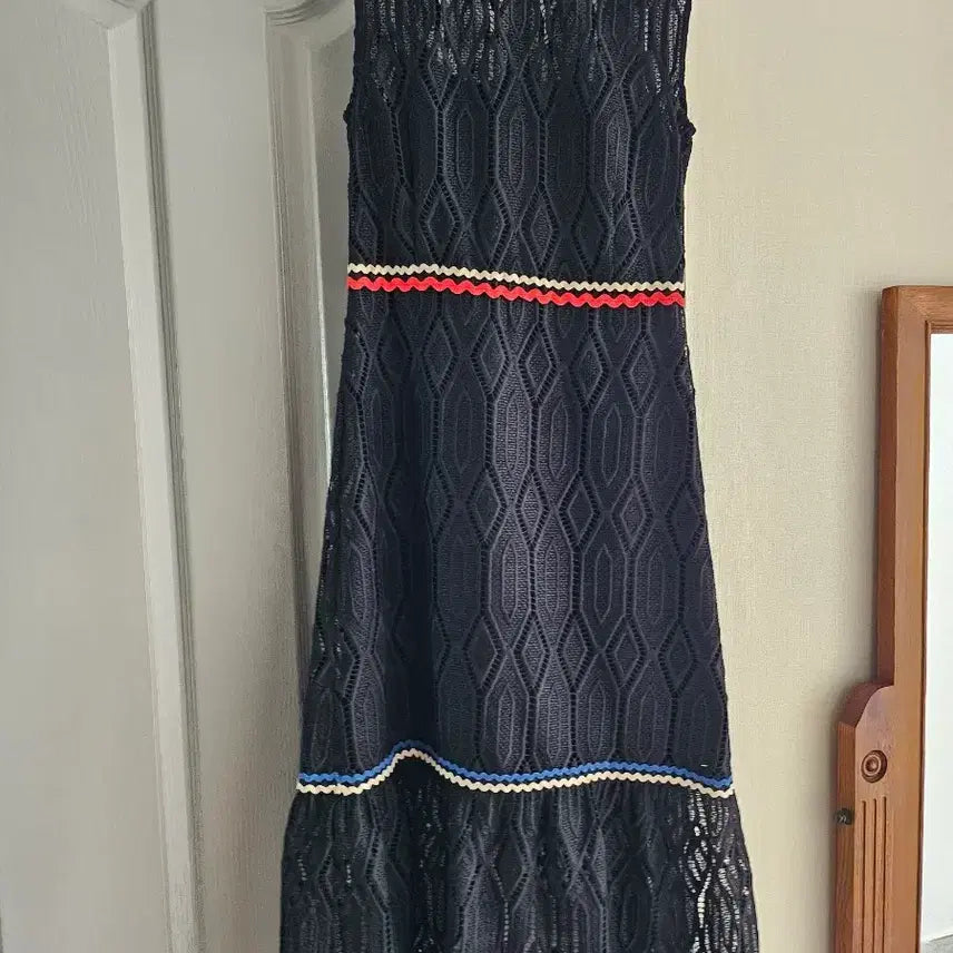 [BUNJANG] Maje Black Lace Long Dress / 마쥬 블랙 레이스 원피스