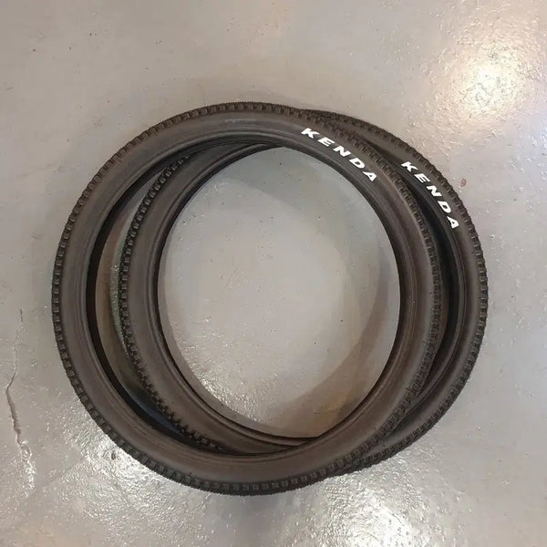 [BUNJANG] Kenda 18-inch Bicycle Tires (2-pack) / (새제품)켄다 브랜드의 18인치 자전거 타이어 두 개