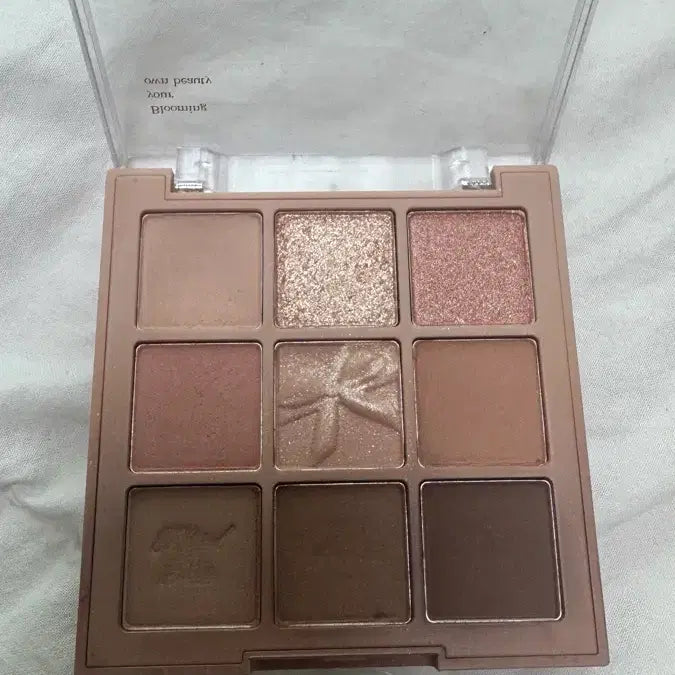 [BUNJANG] Dasique Muted Nuts Eyeshadow Palette / 데이지크 섀도우 뮤티드넛츠