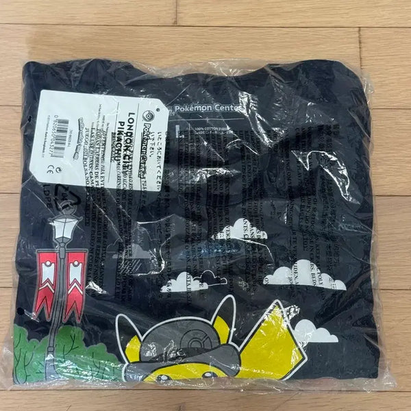 [BUNJANG] Pokemon Center London Pikachu T-Shirt (Size L) / 런던 포켓몬센터 피카츄 티셔츠 L 사이즈