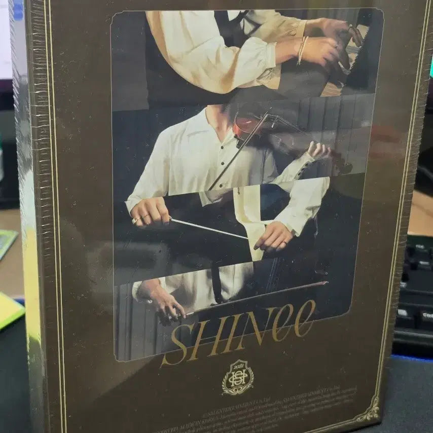 [BUNJANG] SHINee 2022 Season's Greetings / 샤이니 2022 시즌그리팅