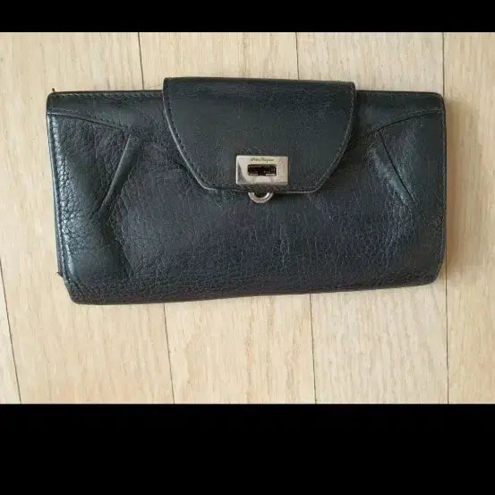 [BUNJANG] Salvatore Ferragamo Wallet / 페레가모 지갑