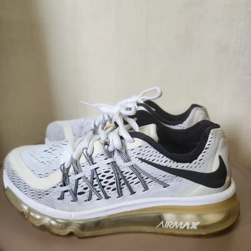 [BUNJANG] Nike Air Max 2015 White/Black Sneakers / >>상태양호<<  나이키 에어맥스 2015 흰/검 220 팝니다