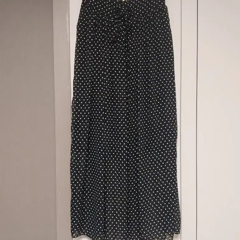 [BUNJANG] Black Dot Chiffon Long Skirt (One Size) / 블랙 도트 쉬폰 롱 스커트(F)
