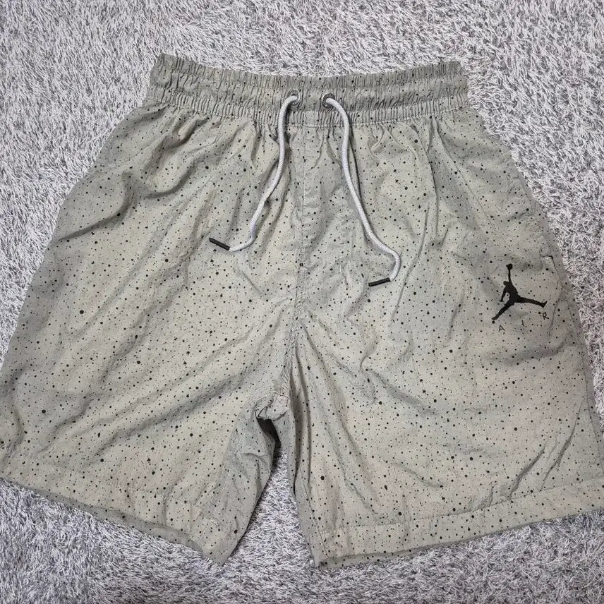 [BUNJANG] Nike Jordan Men's Nylon Shorts Medium (85) / 나이키 조던 남성 나일론 쇼츠 M(85)