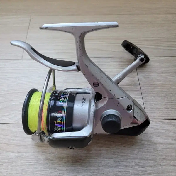 [BUNJANG] Daiwa Emblem-S 2500LBCD Spinning Reel / 다이와 EMBLEM-S 2500LBCD 스피닝릴