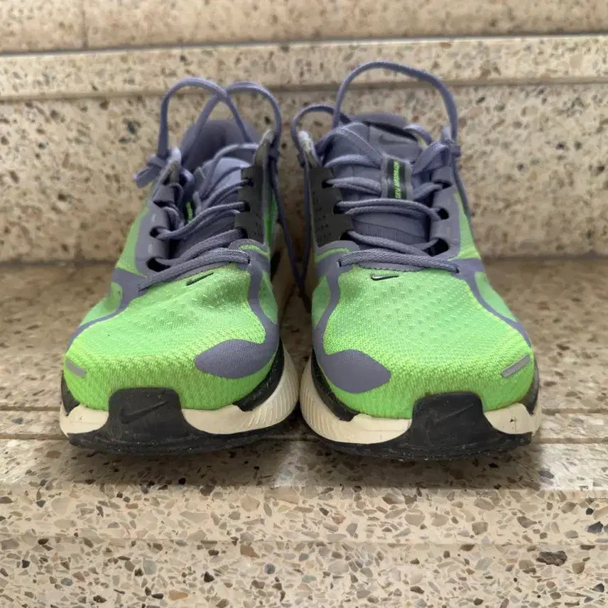 [BUNJANG] Nike Zoom Structure Plus Sneakers / 나이키 줌 스트럭쳐 플러스 255
