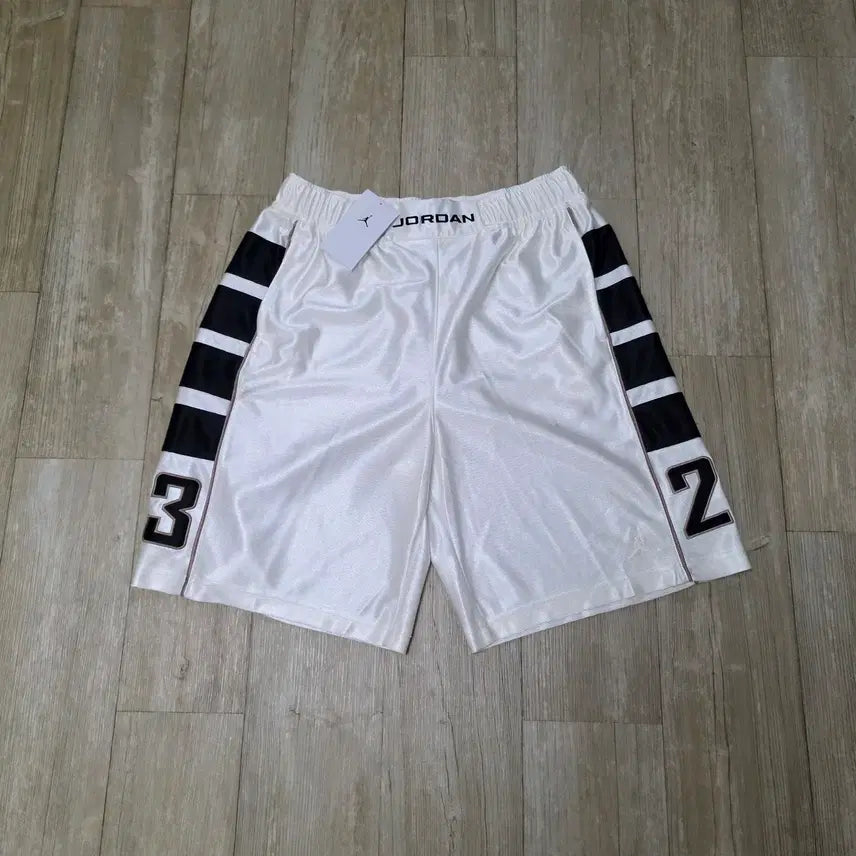 [BUNJANG] Nike Jordan Shorts Medium / 나이키 조던 반바지