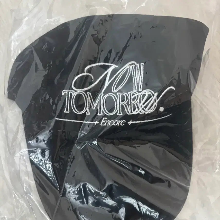 [BUNJANG] fromis_9 Concert Hat (Unsealed) / 프로미스나인 콘서트 모자 (단순개봉