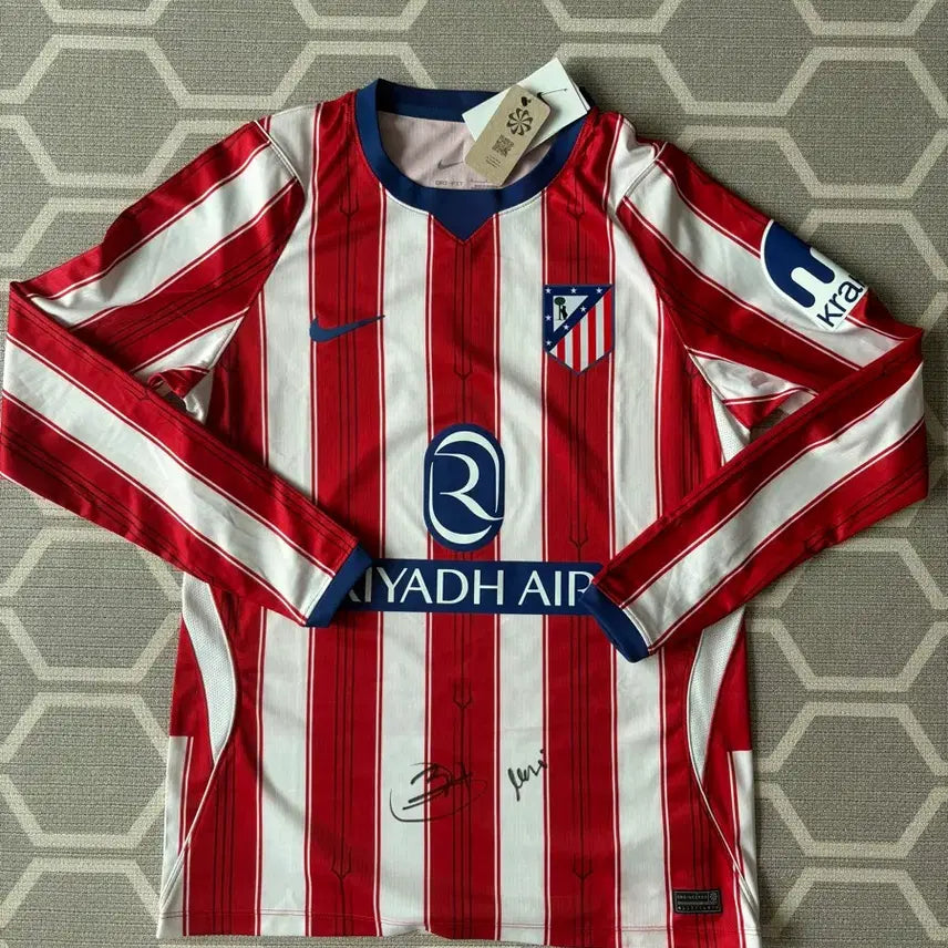 [BUNJANG] Atletico Madrid Lee Kang-in Signed Jersey M / 아틀레티코 마드리드 이강인 마킹 유니폼 M