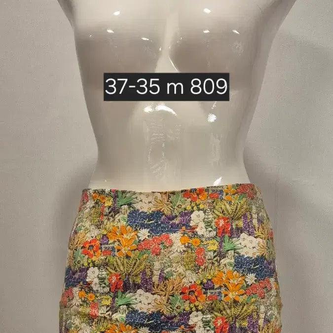 [BUNJANG] Flower Pattern Mini Skirt / 플라워 패턴 스커트 m