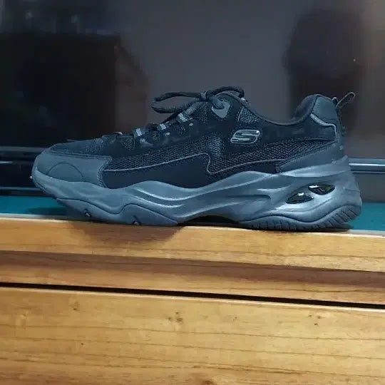 [BUNJANG] Skechers D'Lites 4.0 Training Shoes Men's Size 265 / 스케쳐스 딜라이트4.0 트레이닝화.남성265