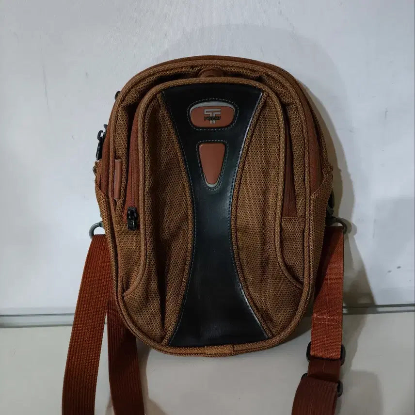 [BUNJANG] Tumi T-Tech Mini Crossbody Bag / 투미 티테크 미니크로스백