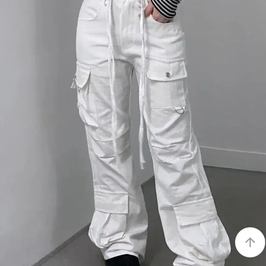 [BUNJANG] White Bootcut Cargo Pants & Beige Wide Cargo Pants / 카고팬츠 교신가능