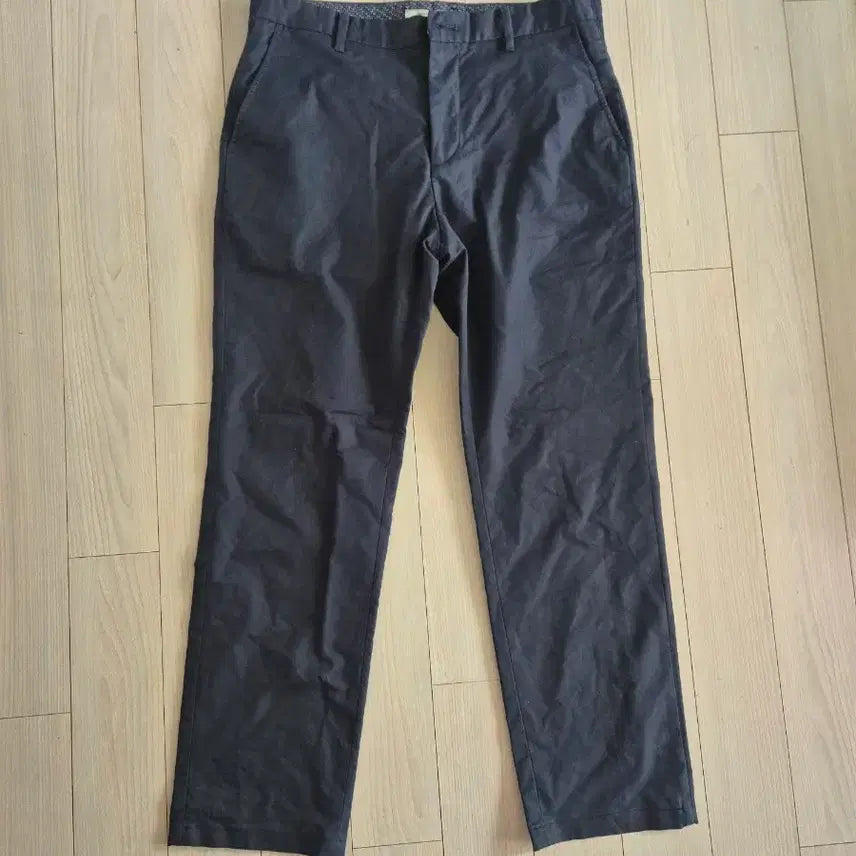[BUNJANG] Henry Cotton's Golf Pants (Size 31-32) / 헨리코튼 골프바지(31~32)