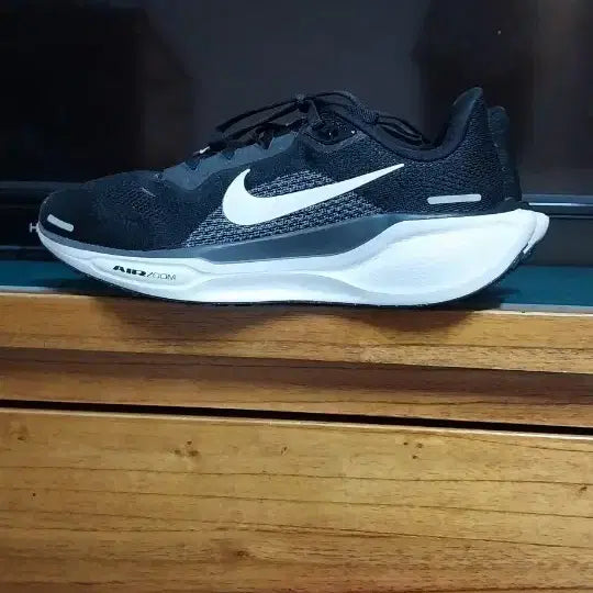 [BUNJANG] Nike Pegasus 41 Women's Running Shoes / 나이키 정품 페가수스 런닝화.235