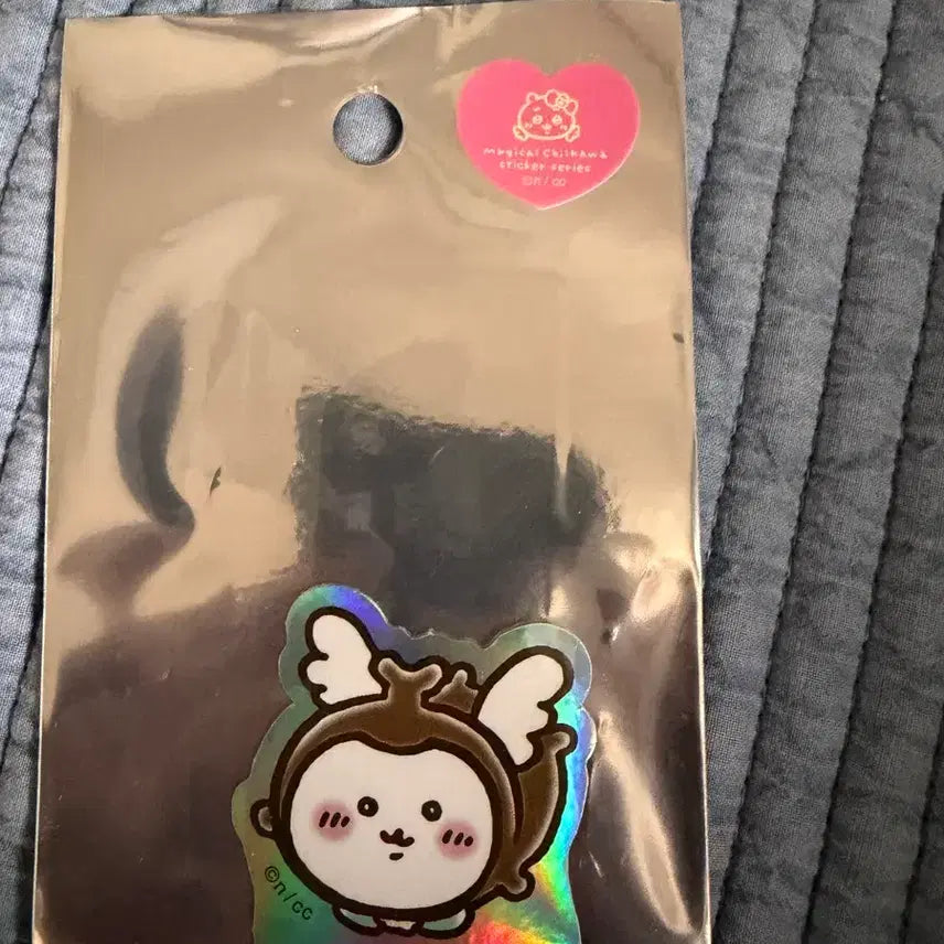 [BUNJANG] Chiikawa Magical Beetle Hologram Stickers / 치이카와 매지컬 풍뎅이 스티커